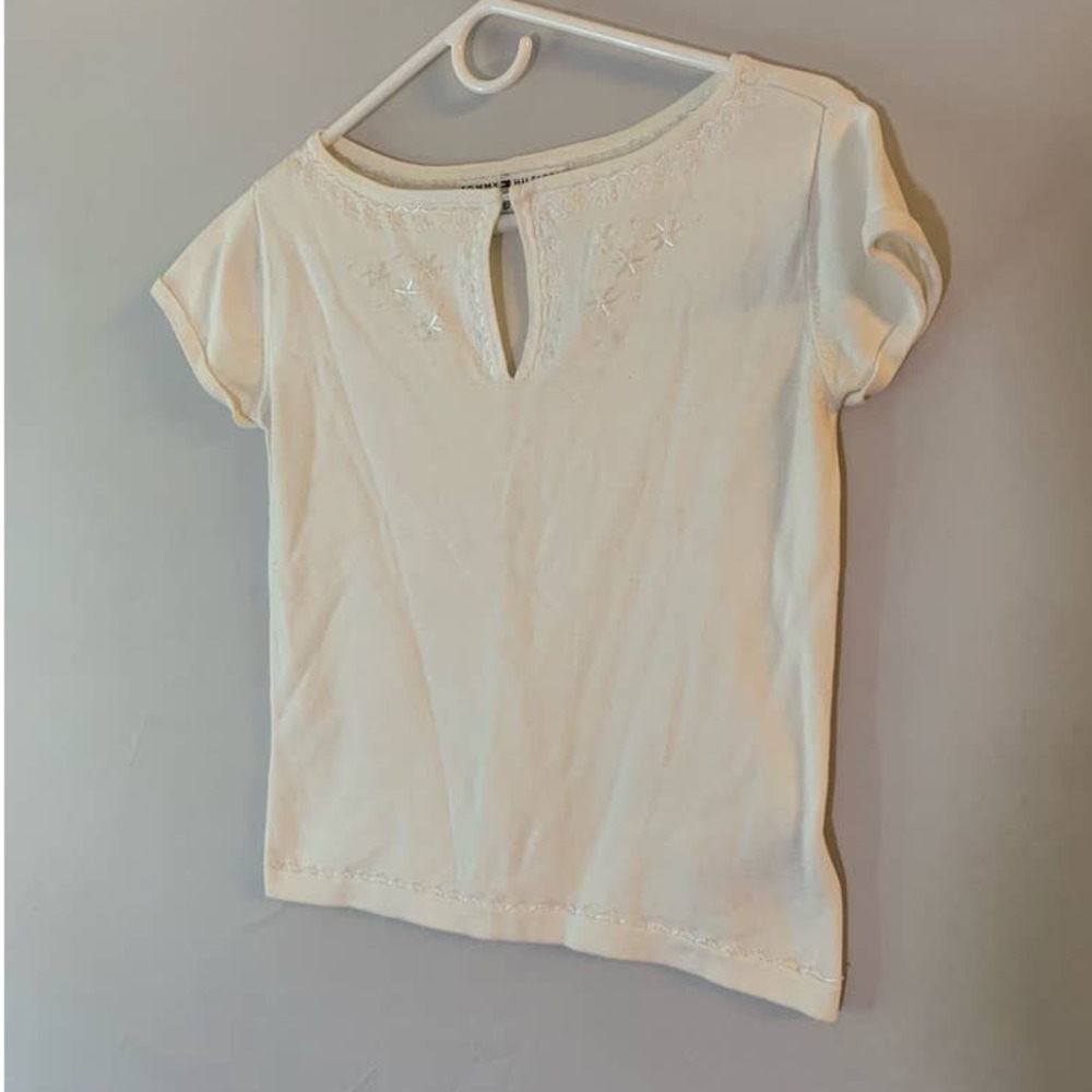 5/ $25 Tommy Hilfiger White Knit Short Sleeve Top M